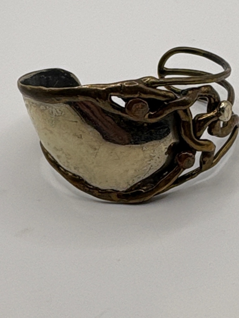 Alamo Artesian Mixed Metal Sculptural Cuff Bracelet Gold and Silver 6-7”